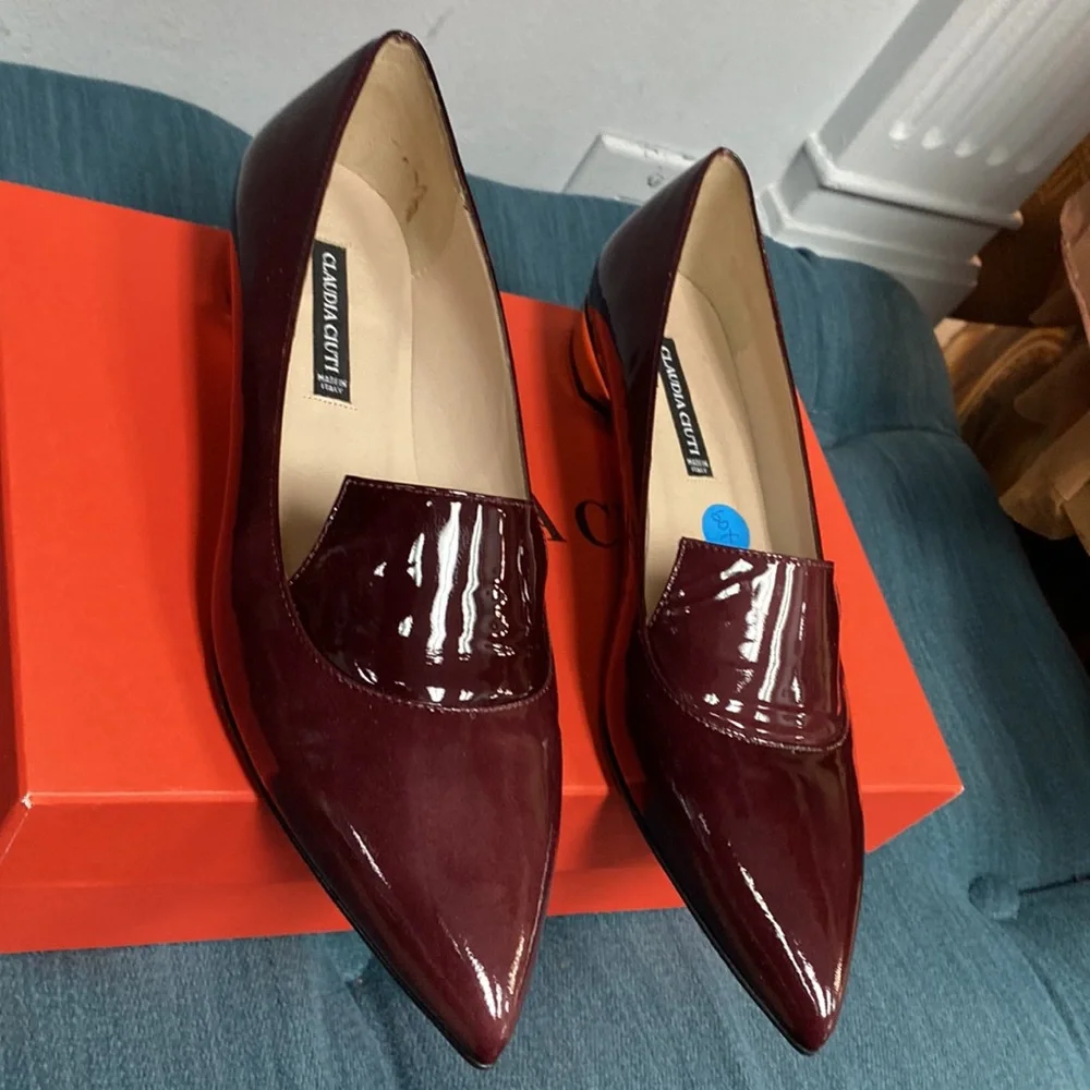 Claudia Ciutu Maroon Patent Loafer Small Heels - Picture 2 of 3